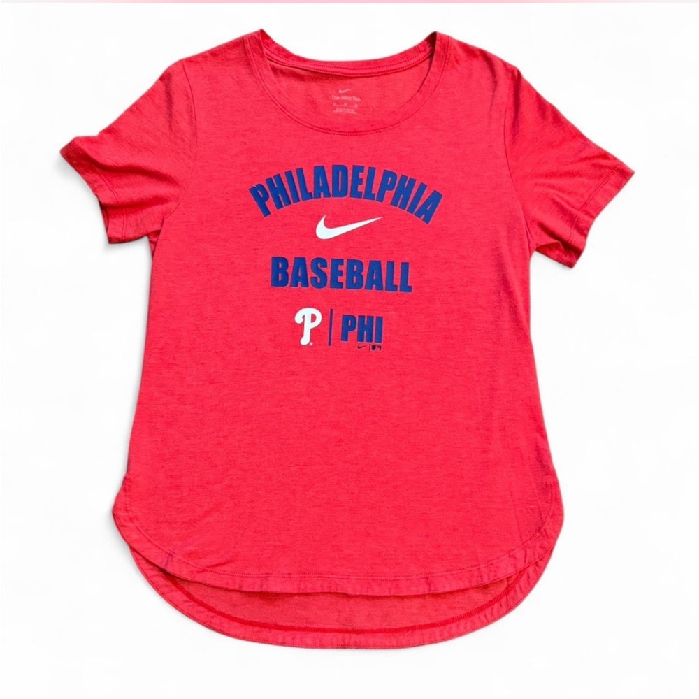 NIKE PHILADELPHIA PHILLIES WOMENS RED TOUCH SHORT SLEEVE T-SHIRT MEDIUM